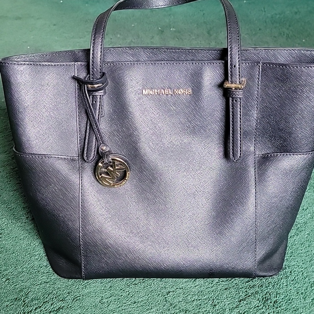 Michael Kors black leather shoulder bag